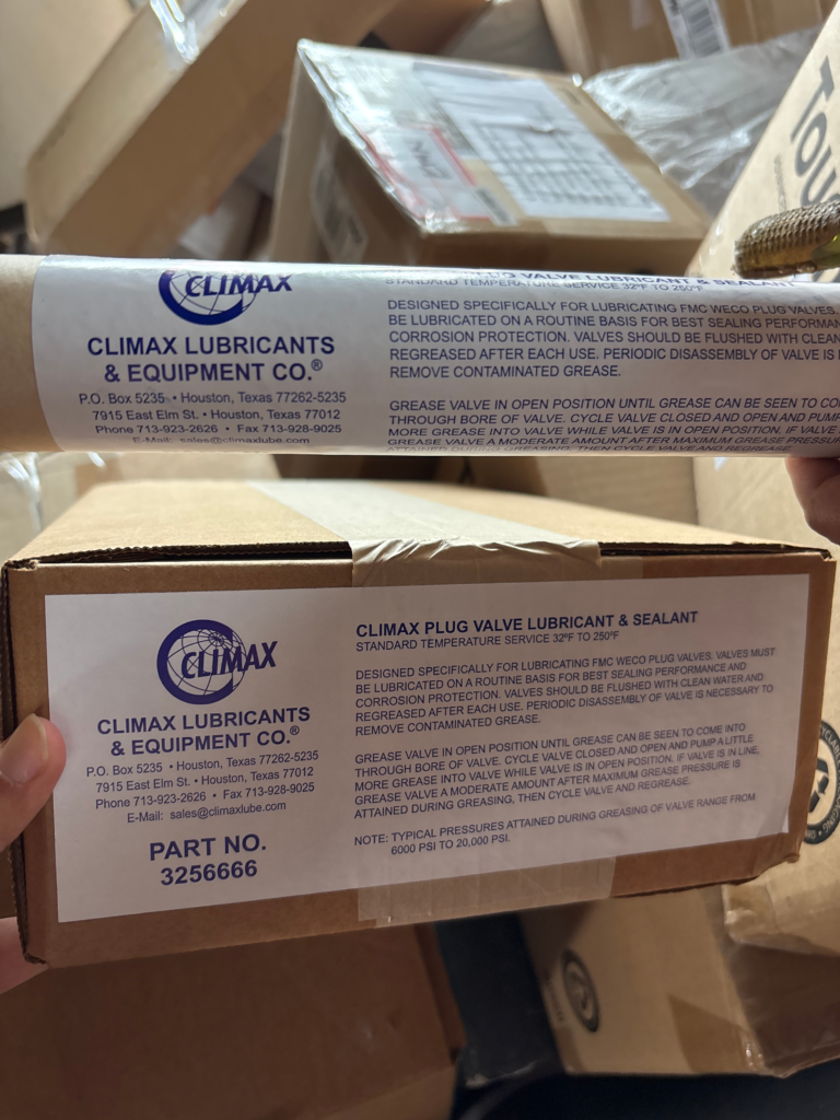 Climax plug valve lubricant for oil and gas valve maintenance